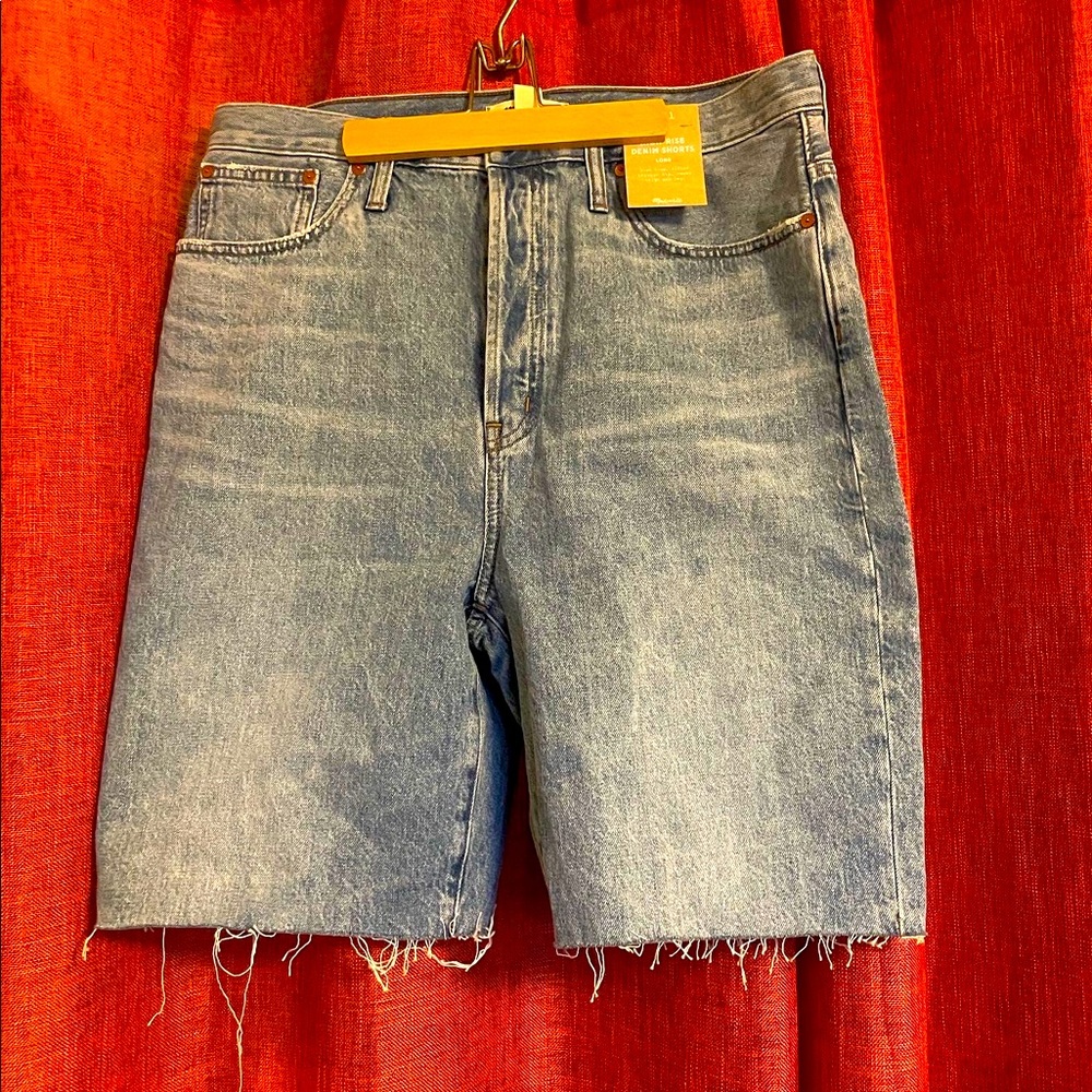 Madewell BRAND NEW WITH TAGS Hi-Rise Long Shorts, size 31” (US 10-12)